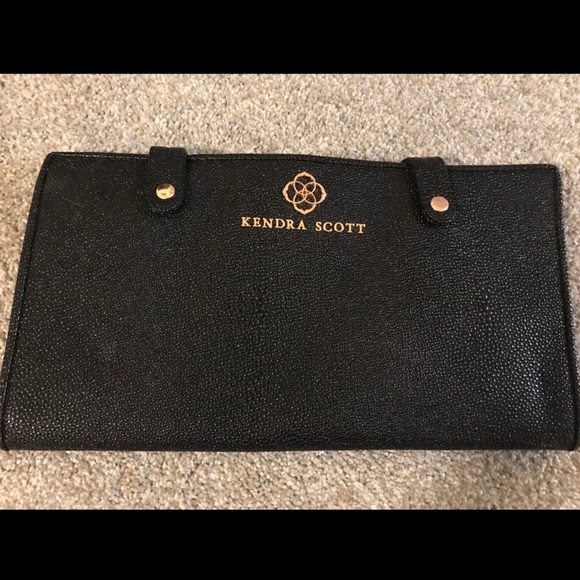 Kendra Scott Jewelry - Kendra Scott Large Jet Set Jewelry Organizer